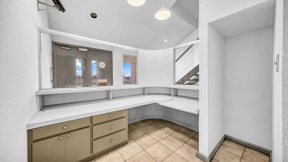 More Photos Of 5450 E Loop 820 S, Fort Worth Loft Creative Space For Sale