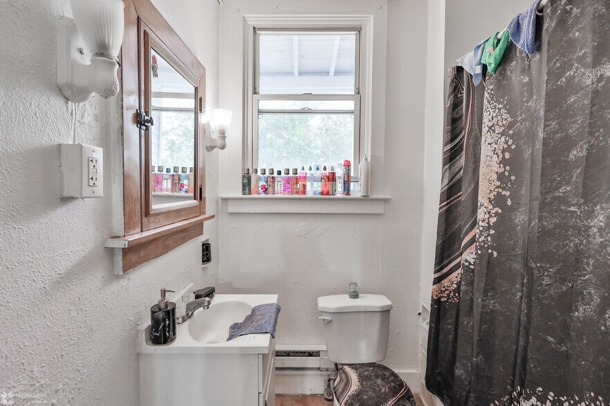 More Photos Of 440 N 9th St, Allentown Apartments For Sale