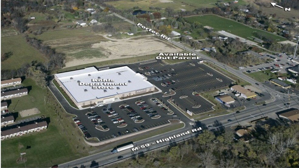 Primary Photo Of 7395 Highland Rd, White Lake Storefront Retail Office For Lease
