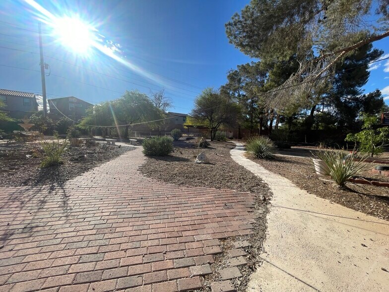 More Photos Of 2675 Westwind Rd, Las Vegas Specialty For Sale