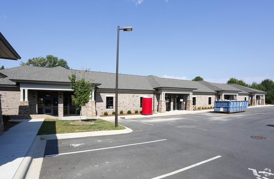 102 Waxhaw Professional Park Dr, Waxhaw, NC 28173 Office For Lease