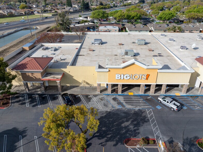 Primary Photo Of 1717 Oakdale Rd, Modesto Unknown For Lease