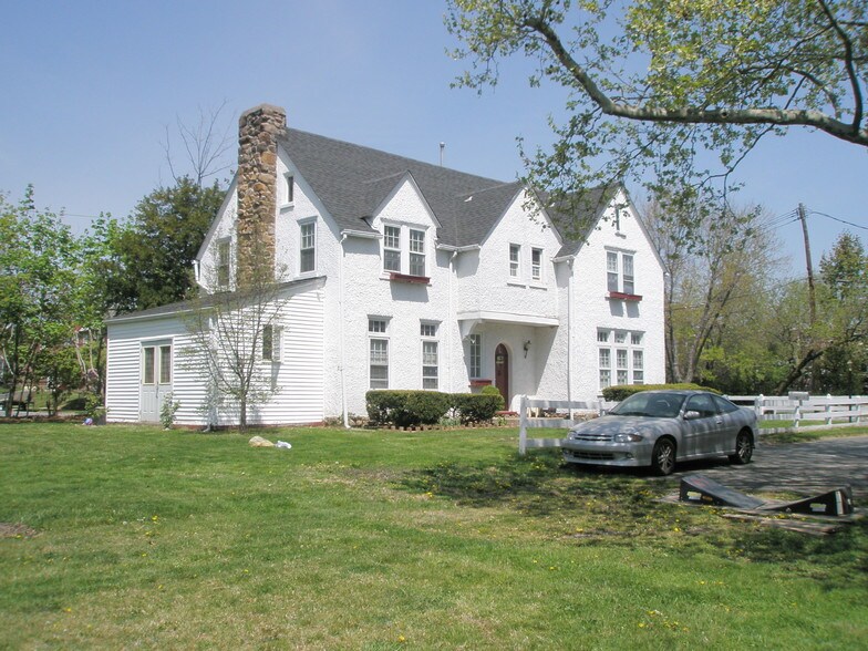 Primary Photo Of 3003 Philadelphia Pike, Claymont Office For Lease