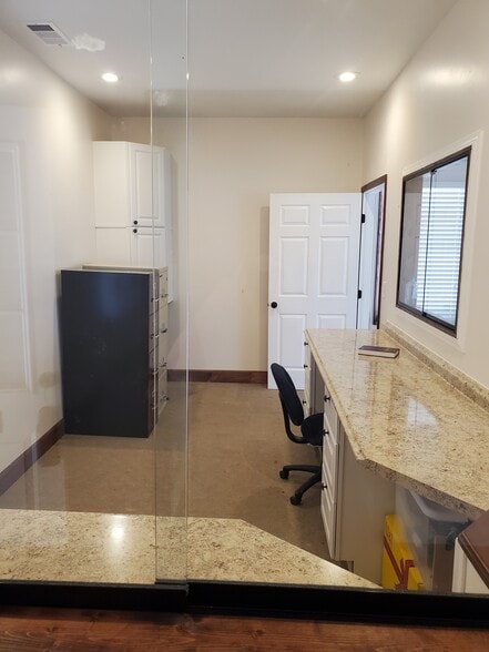 More Photos Of 2100 Gravel Springs Rd, Buford Medical For Lease