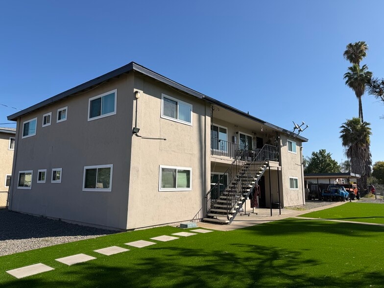 Primary Photo Of 1718 Crofton Ln, Escondido Apartments For Sale