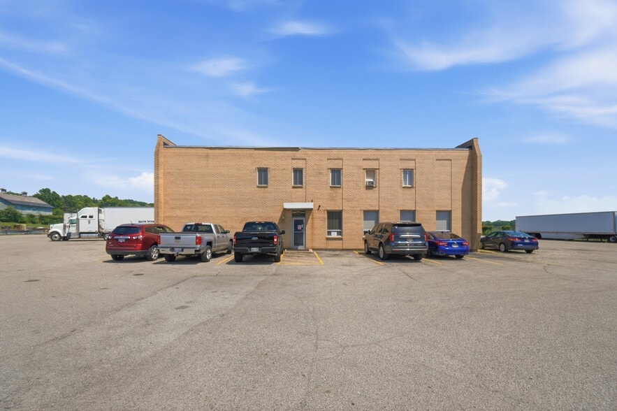 More Photos Of 3516 Wrightway Rd, Dayton Truck Terminal For Sale