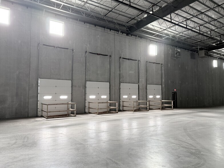 More Photos Of 5400 Career Ave, Sioux Falls Industrial For Lease