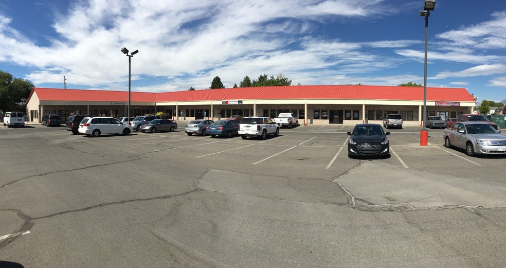 More Photos Of 928 W 1800 N, Clinton Storefront For Lease