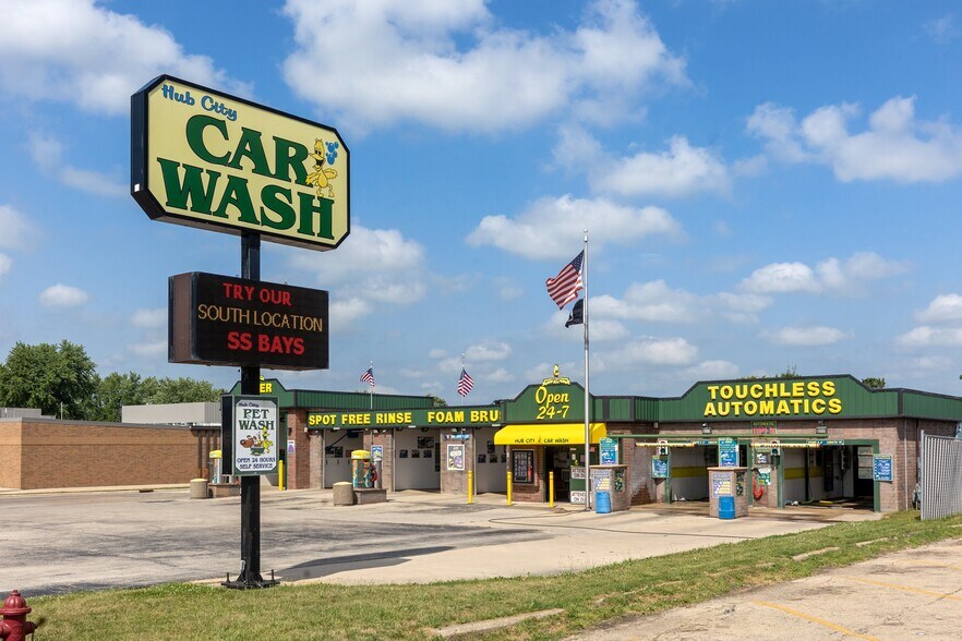More Photos Of 1185 N 7th St, Rochelle Carwash For Sale