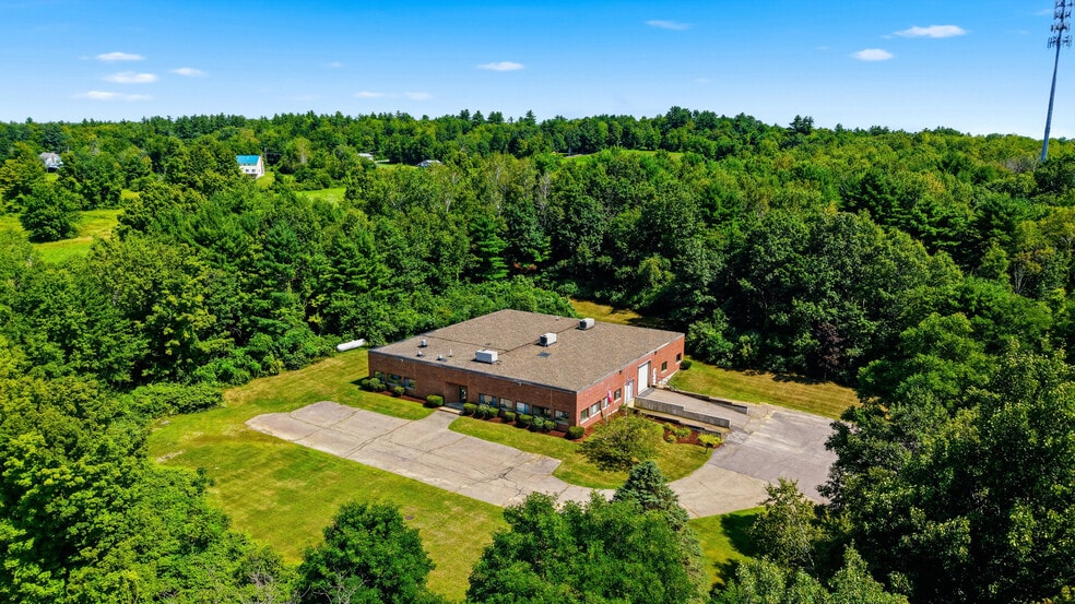 More Photos Of 141 Sanborn Rd, Tilton Flex For Sale