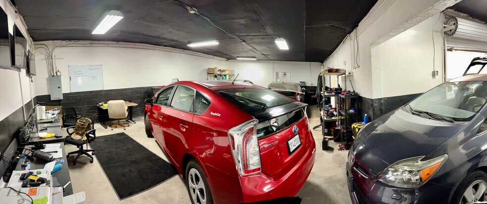 More Photos Of 3121 W Jefferson Blvd, Los Angeles Storefront Retail Office For Lease