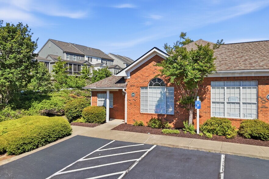 More Photos Of 234-242 Creekstone Rdg, Woodstock Office For Sale
