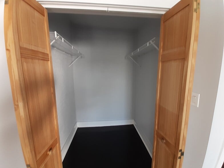 More Photos Of 9 N Broadway, Schenectady Storefront Retail Residential For Sale