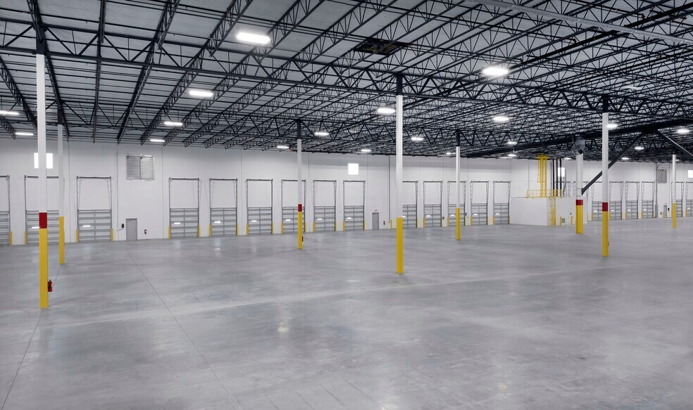 More Photos Of 8748 Mount Holly Rd, Charlotte Distribution For Lease