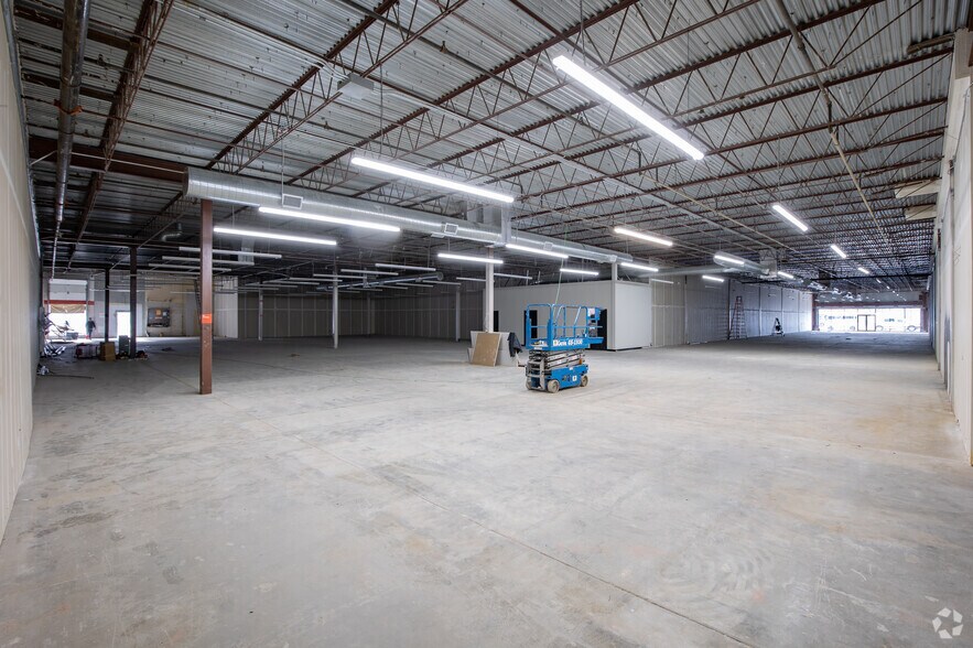 More Photos Of 4501-4765 W FM 1960 Rd, Houston Unknown For Lease