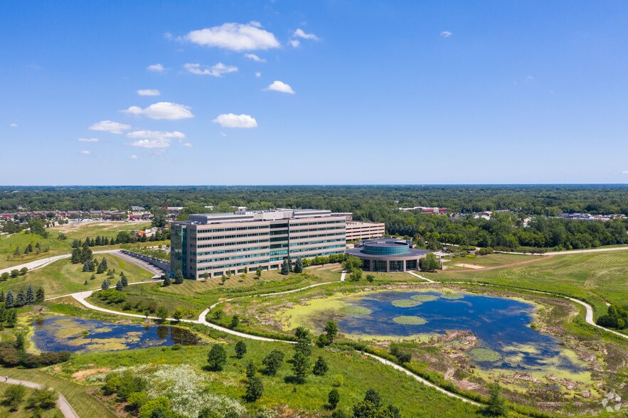 More Photos Of 21440 Lake Cook Rd, Deer Park Office For Lease