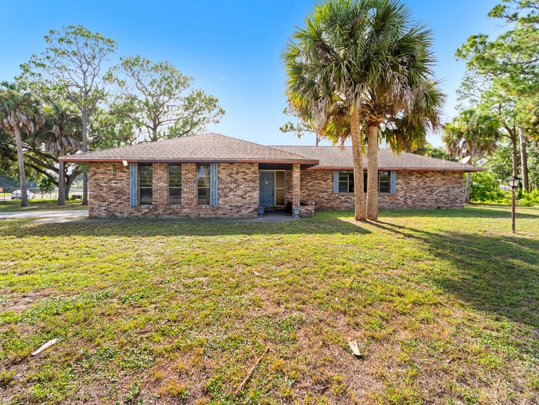 More Photos Of 6070 Minton Rd NW, Palm Bay Office For Sale