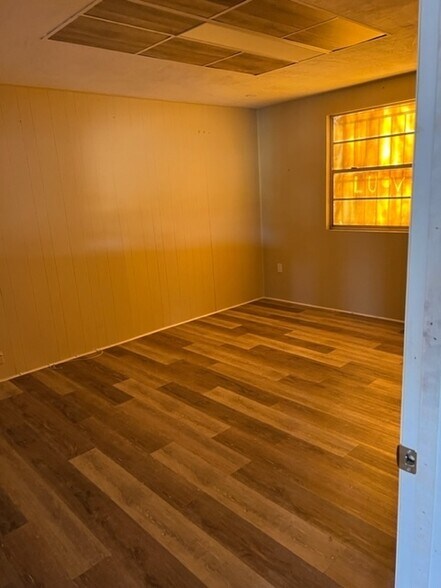 More Photos Of 300-330 S Yonge St, Ormond Beach Industrial For Sale