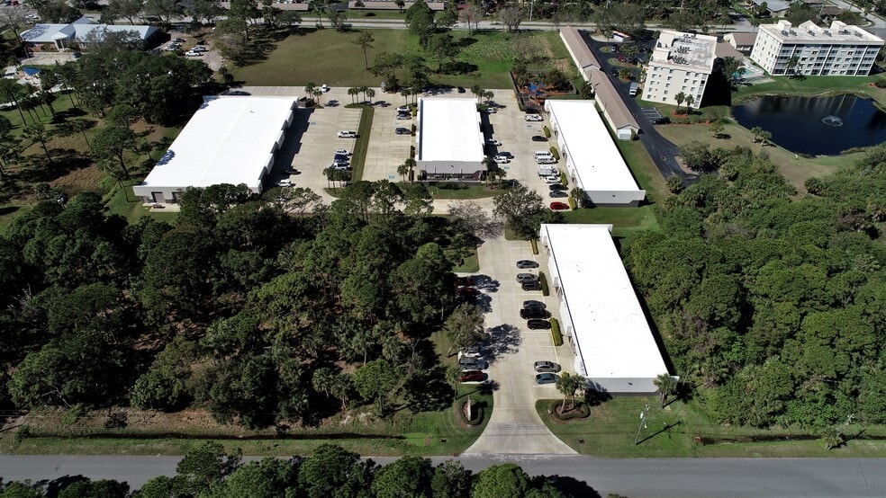 More Photos Of 1535 N Cogswell St, Rockledge Warehouse For Lease