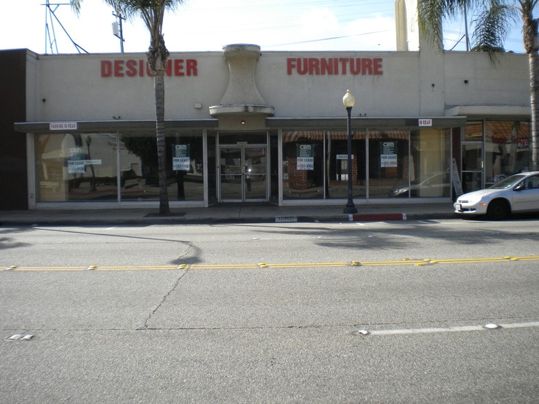 More Photos Of 17041-17047 Bellflower Blvd, Bellflower Storefront Retail Residential For Lease