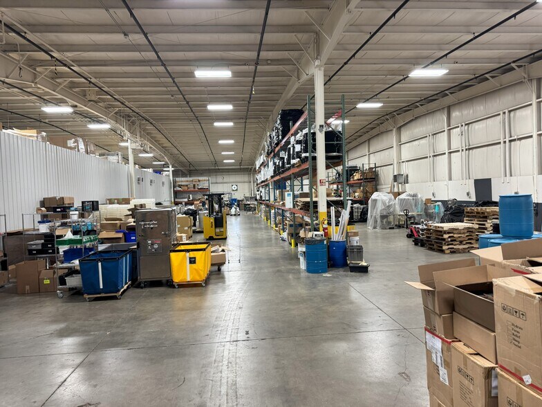 More Photos Of 401 E Conde St, Janesville Warehouse For Sale