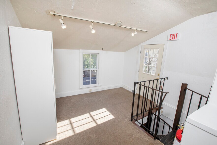 More Photos Of 128 S Main St, New Hope Storefront Retail Office For Sale