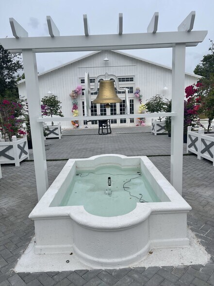 More Photos Of 4680 Volunteer Rd, Southwest Ranches Lodge Meeting Hall For Sale