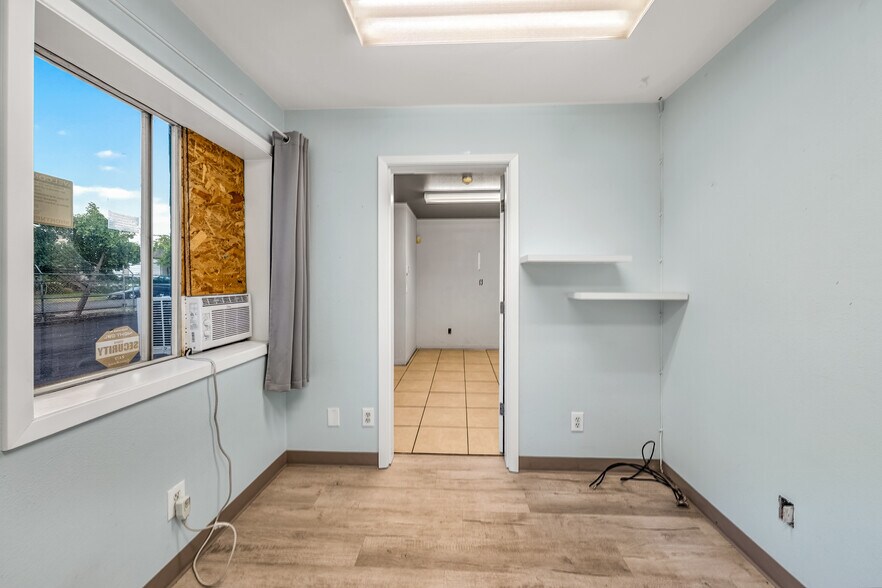 More Photos Of 729 Welch St, Medford Warehouse For Sale