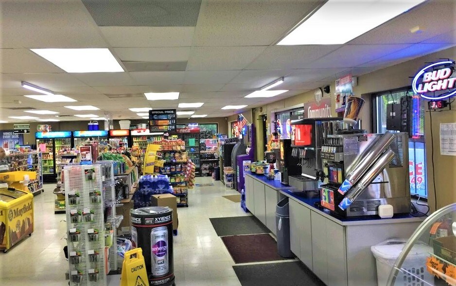 More Photos Of 10490 Beals Chapel Rd, Lenoir City Convenience Store For Sale