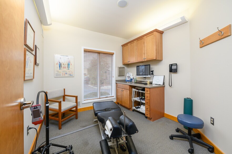 More Photos Of 130 Maple Ave, Red Bank Medical For Lease