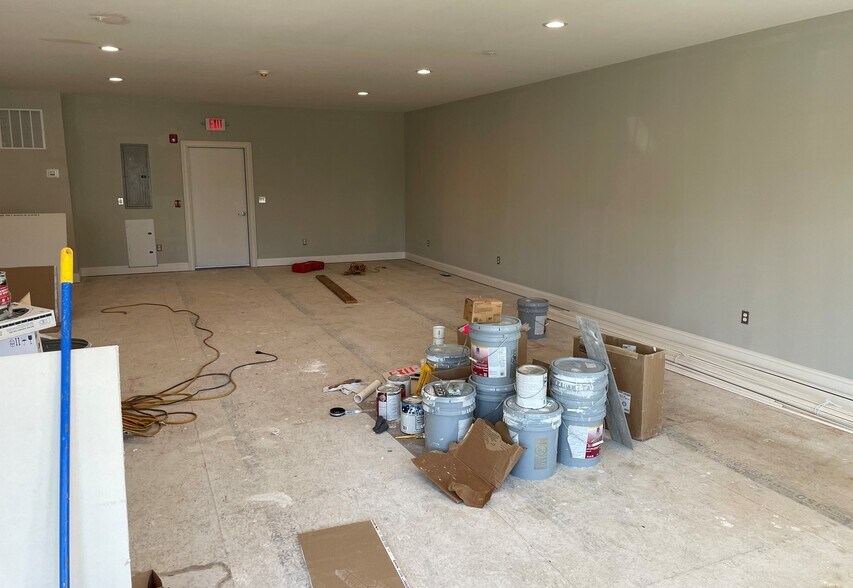 More Photos Of 21 N Main St, Manasquan Apartments For Lease