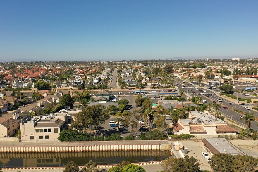 More Photos Of 8082 Adams Ave, Huntington Beach Restaurant For Sale