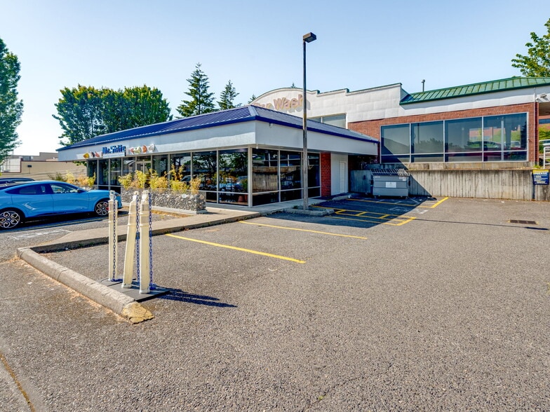 Primary Photo Of 10189 SE Sunnyside Rd, Clackamas Carwash For Sale