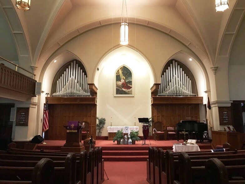 More Photos Of 308 N Braddock St, Winchester Religious Facility For Sale