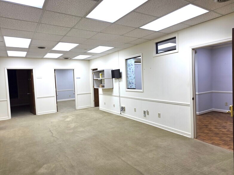 More Photos Of 1425 Wynnton Rd, Columbus Office For Lease
