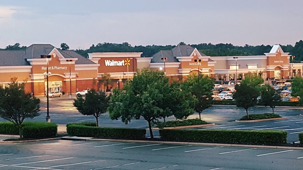 Primary Photo Of 14501-14645 Hancock Village St, Chesterfield General Retail For Lease