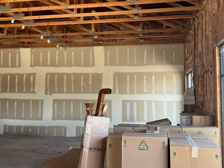 More Photos Of 15191 Central Ave, Chino Restaurant For Lease