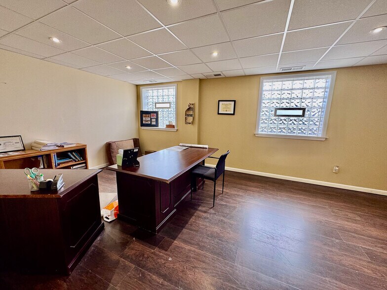 More Photos Of 1234 Brittain Rd, Akron Warehouse For Sale