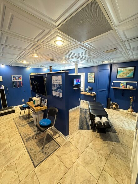 More Photos Of 800 W Martin Luther King Blvd, Tampa Office For Sale