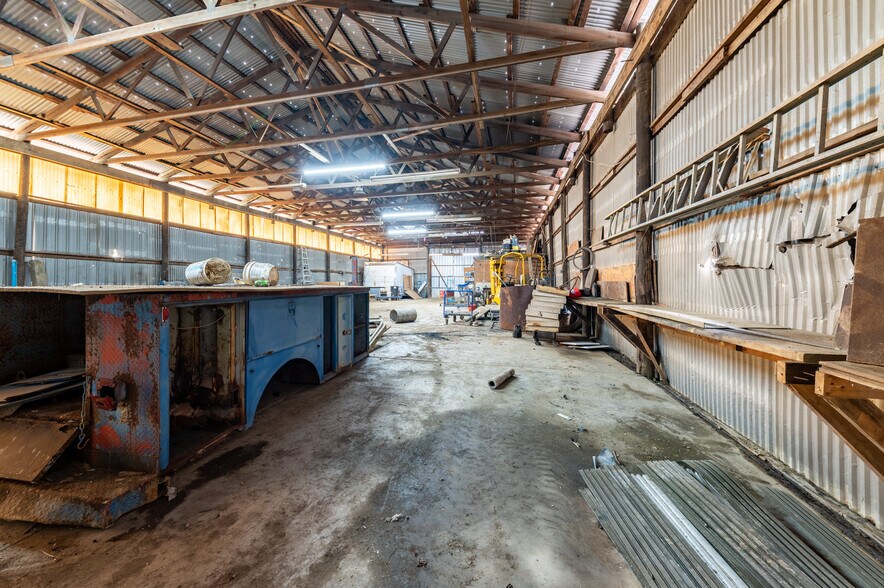 More Photos Of 708 Hawk hwy, Lost Creek Warehouse For Sale