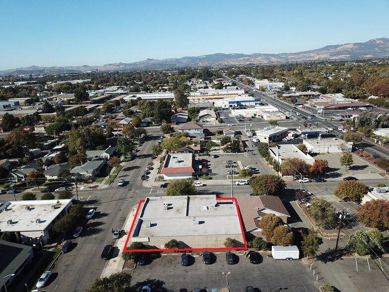 More Photos Of 1122-1126 Missouri St, Fairfield Office For Sale