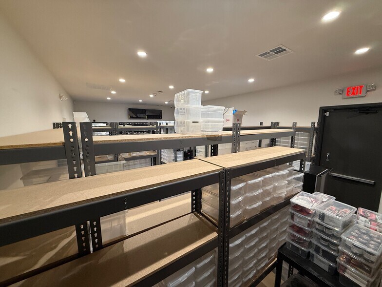 More Photos Of 2301 Newport Blvd, Costa Mesa Medical For Sale