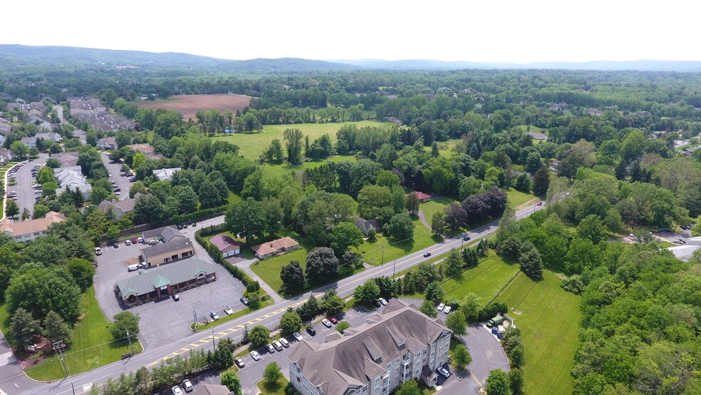 More Photos Of 1850 Friedensville Rd, Bethlehem Office For Lease