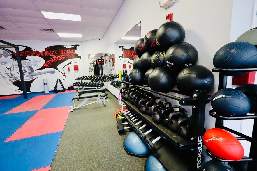 More Photos Of 246 Main St, Hudson Apartments For Lease