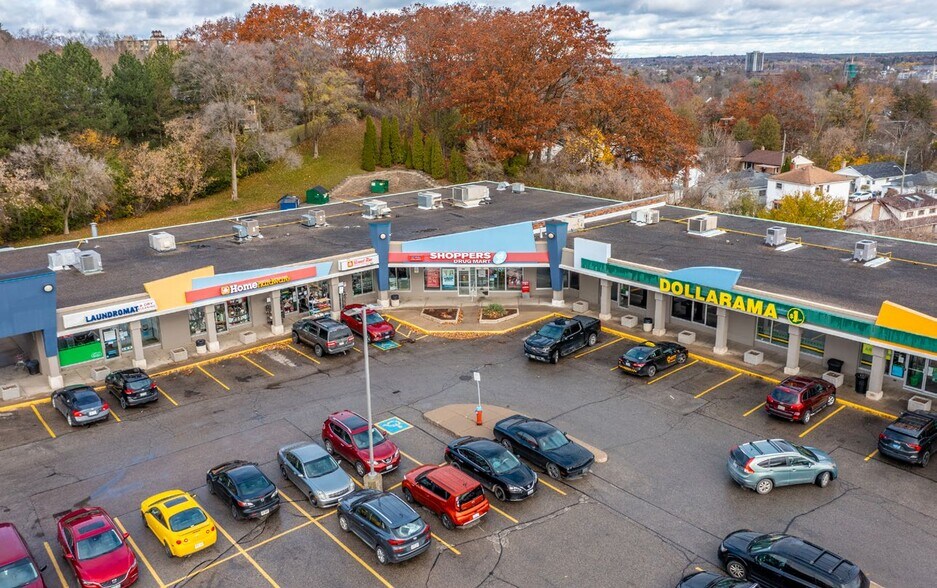 More Photos Of 130 Cedar St, Cambridge Storefront For Lease