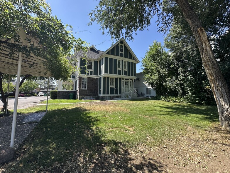 More Photos Of 435 Court St, Reno Medical For Lease
