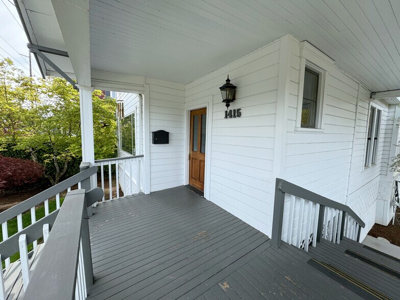 More Photos Of 1415 Commercial St SE, Salem Office For Sale