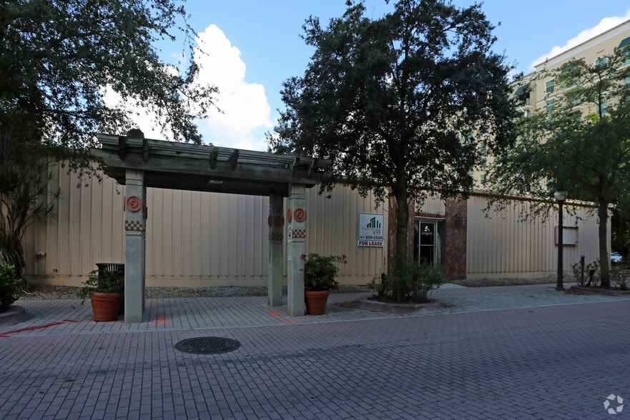 More Photos Of 600 Datura St, West Palm Beach Freestanding For Lease