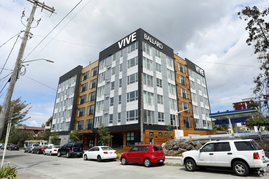 More Photos Of 1516 NW 51st St, Seattle Apartments For Sale