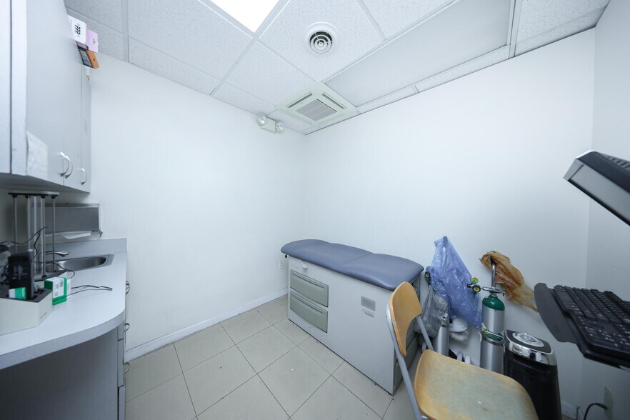 More Photos Of 863 50th St, Brooklyn Medical For Sale